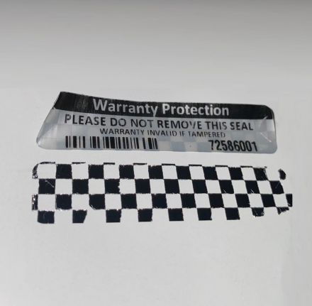 Печат (по ваше задание - с поръчка) на защитен гарaнционен етикет, стикер - matt silver шахматен отпечатък, 51mm x 25mm